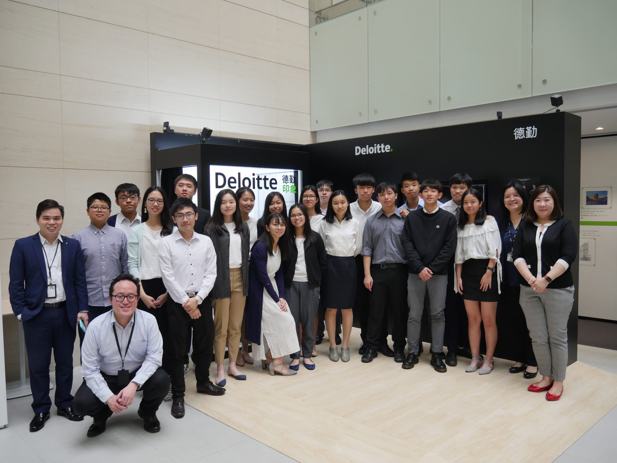 18-19 第三屆友導向師友計劃-德勤會計師事務所:工作影子- OLE Committee