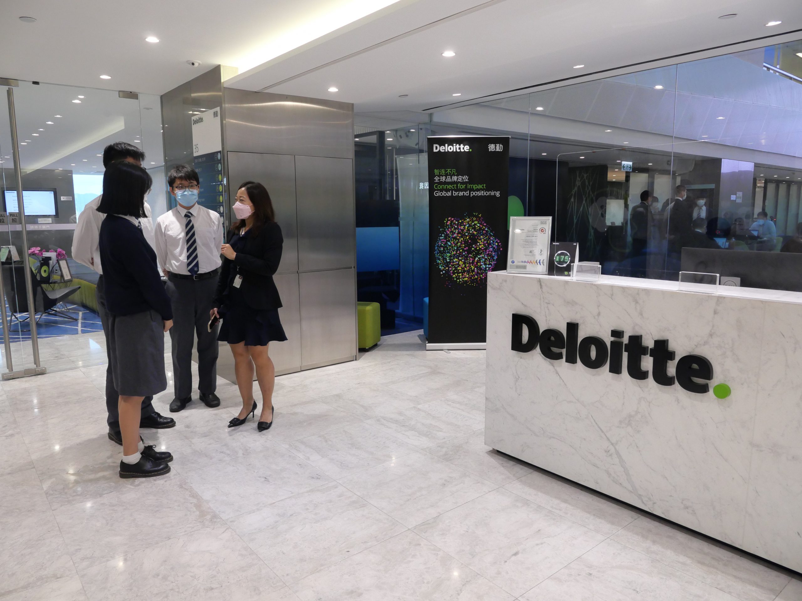 20-21 友導向師友計劃—德勤會計師事務所- 參觀公司Life Buddies Mentoring Program - Deloitte (S4)  - Office Visit - OLE Committee